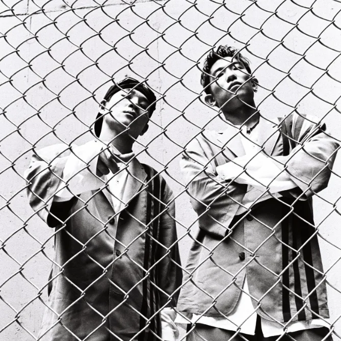 Deux Makes a Comeback