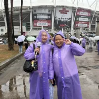 BTS Launches 'ARIRANG' World Tour Amidst a Purple Wave in Goyang