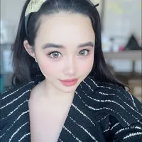 Park Bom Addresses Past Controversies in Deleted Handwritten Apology to 2NE1 and Public