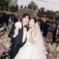 Koyote Shinji and Ballad Singer Moonwon Wed on May 2 in Seoul