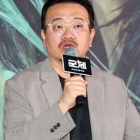 Director Yeon Sang-ho's 'Gunche' (Colony) Stars Jun Ji-hyun, Evolutionary K-Zombies