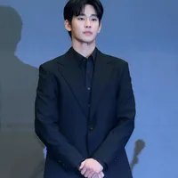 Kim Soo-hyun to Resume Activities; Disney+ 'Knock-Off' Release Discussed