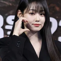 Kang Mi-na Denies I.O.I Feud Rumors Over 'I.O.I : LOOP' Absence