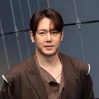 Hwanhee's Mother Cries After Fans Walk Out Before His Performance