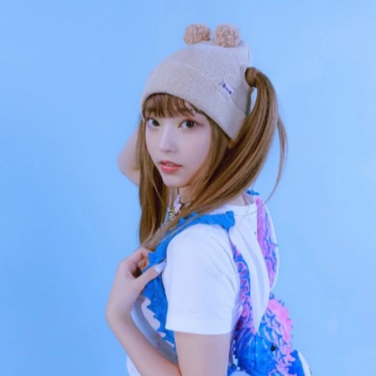 Haerin of NewJeans thanked fans on social media for their handwritten birthday letters, saying she was deeply moved and grateful