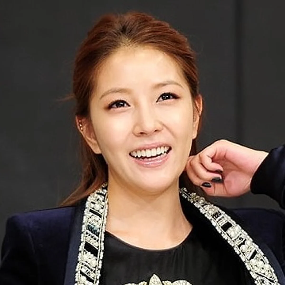 BoA will release her new Japanese single “Young & Free” on May 30, marking her first Japanese release in three years