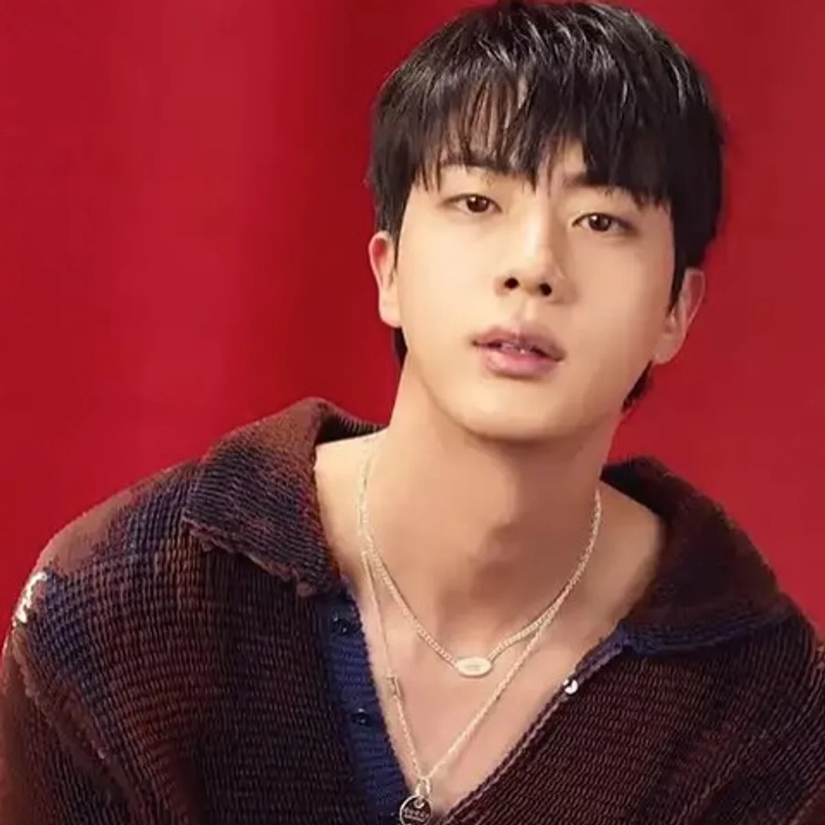 BTS’s Jin returned to Korea from the U.S. to host his longtime manager’s wedding